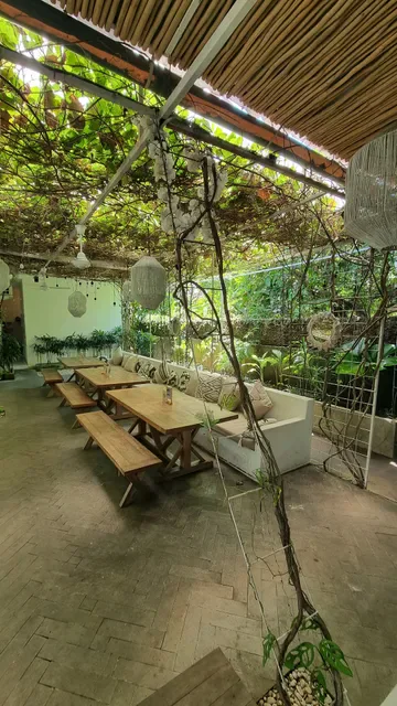 Brekkie Bali
