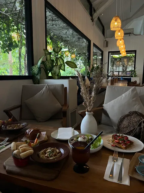 Brekkie Bali