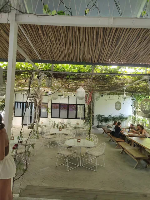 Brekkie Bali