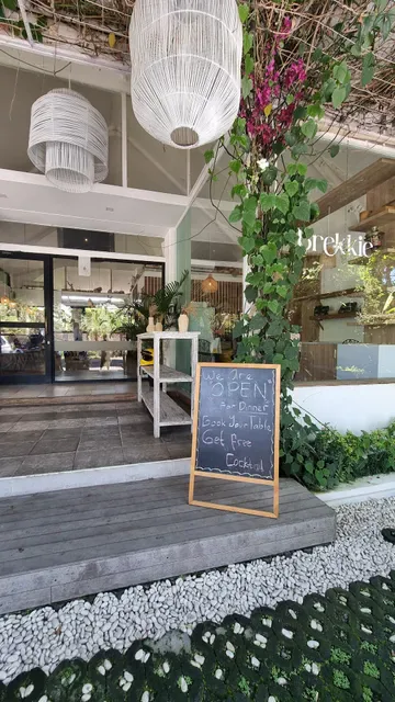 Brekkie Bali