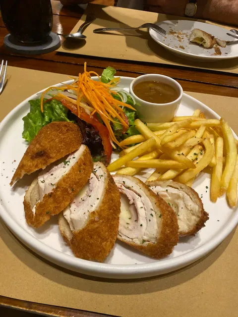 Delicioso Bistro & Restaurant