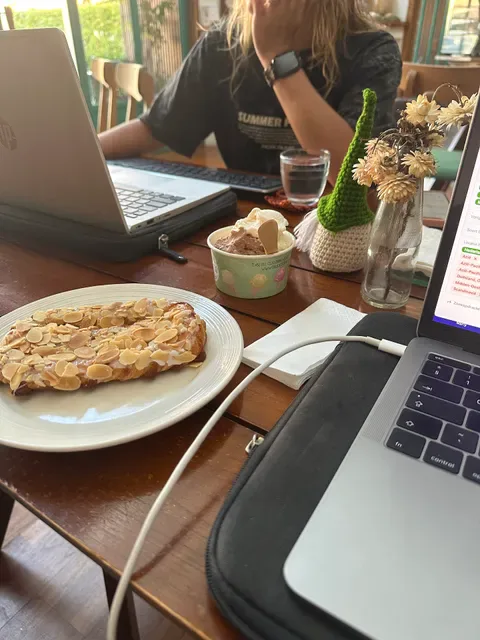 Delicioso Bistro & Restaurant