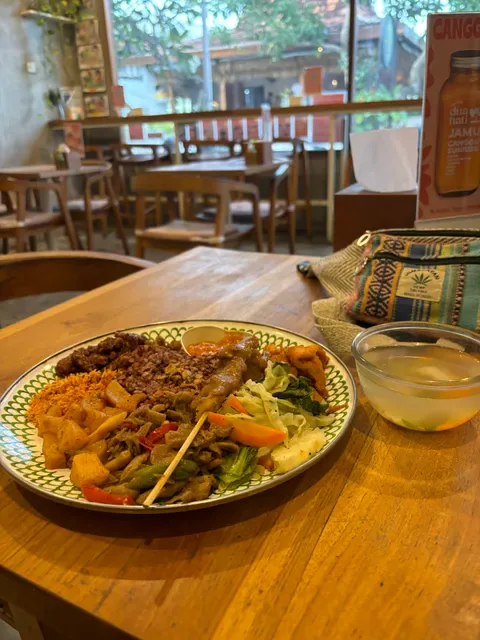 Warung Dua Hati (Vegan)