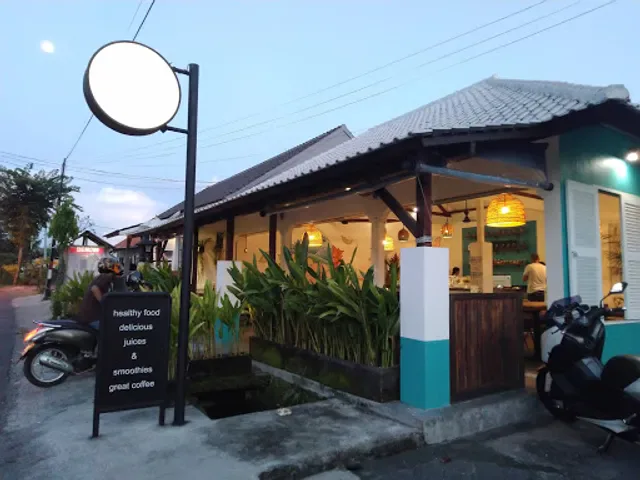 Eko Cafe by Deli Campur Asia
