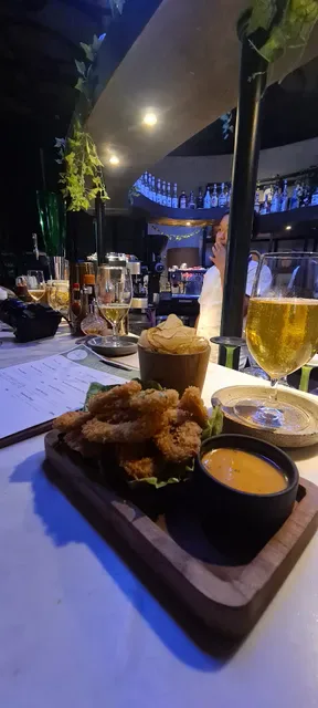 Frestro & Bar