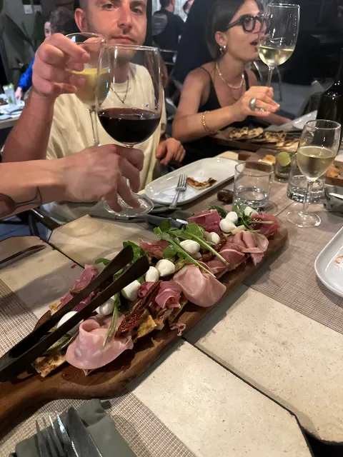 Fucina Pizzeria Cucina Italiana