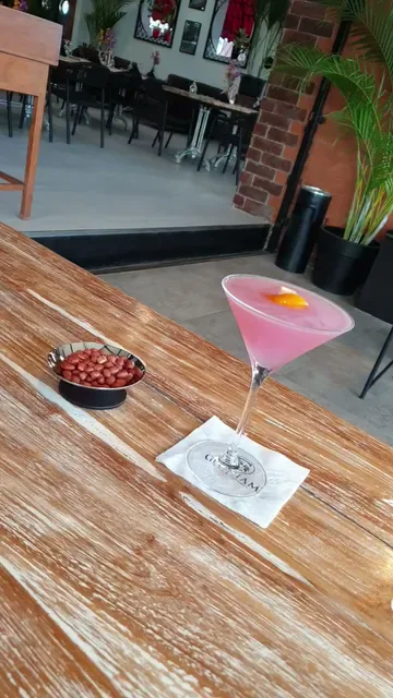 Gloriam Grills & Glamour Restaurant Seminyak