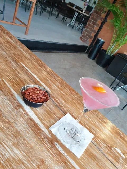Gloriam Grills & Glamour Restaurant Seminyak