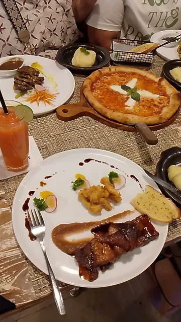 Gloriam Grills & Glamour Restaurant Seminyak