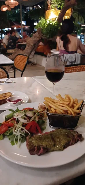 Gourmet Cafe Petitenget