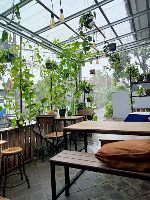Green garden cafe