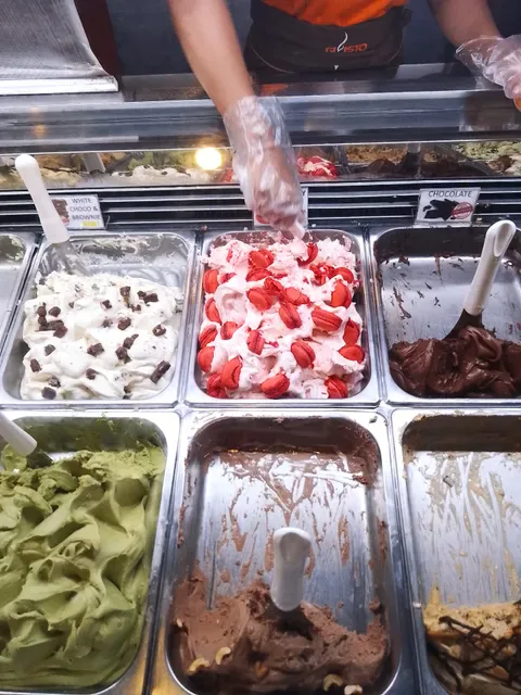 Gusto Gelato & Caffé