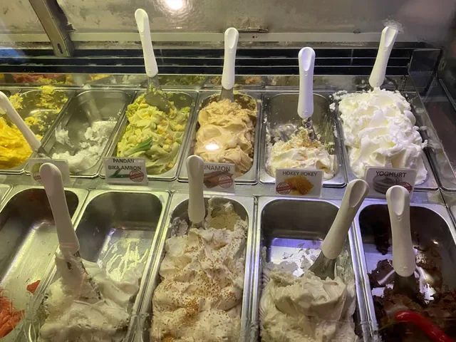 Gusto Gelato & Caffé