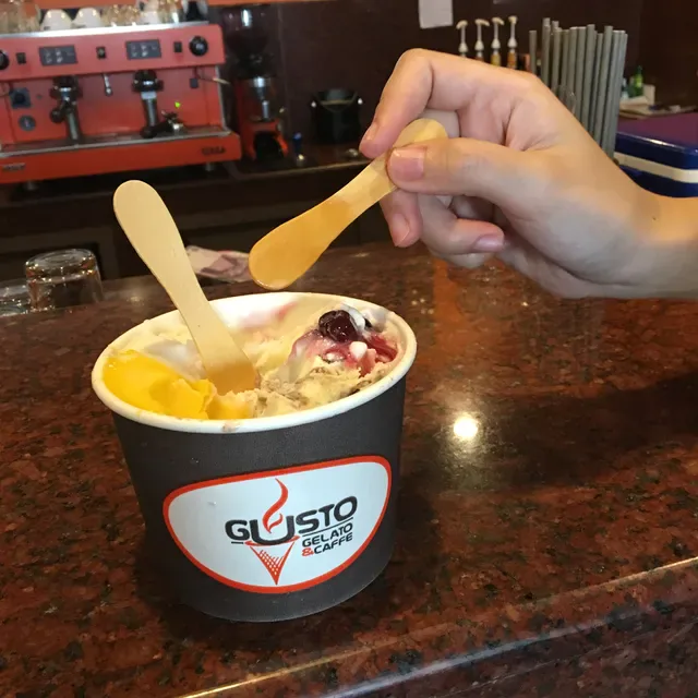 Gusto Gelato & Caffé