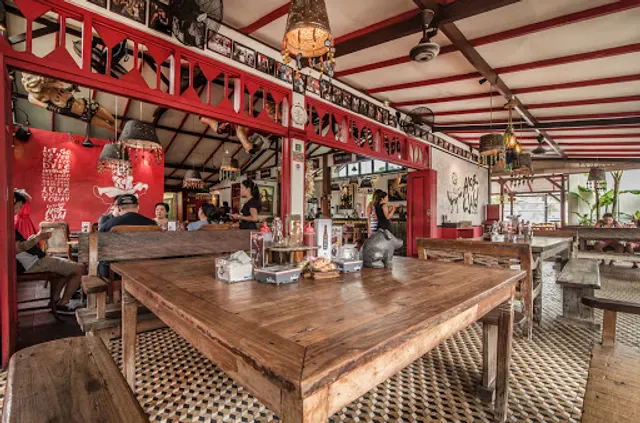 Hog Wild | Best Pork Ribs Restaurant