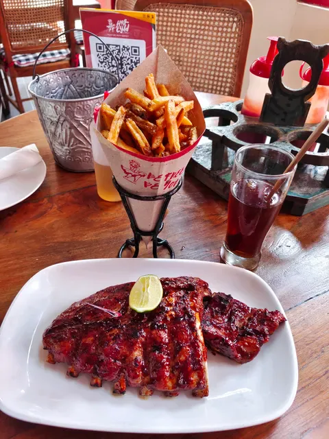 Hog Wild | Best Pork Ribs Restaurant