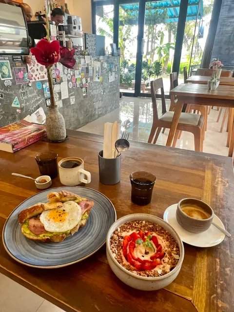 Jikaa Coffee x Eatery