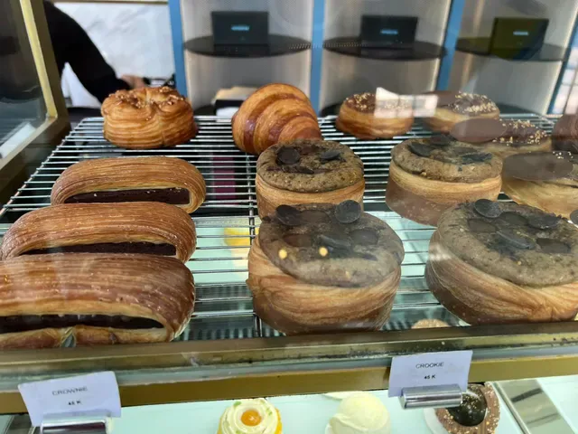 Kanvaz Patisserie by Vincent Nigita