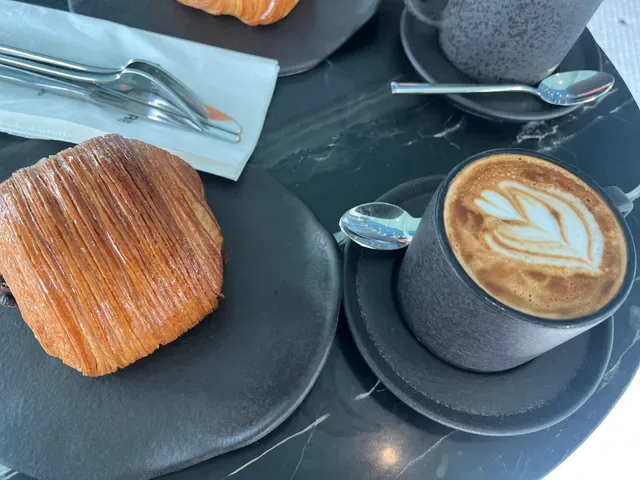Kanvaz Patisserie by Vincent Nigita