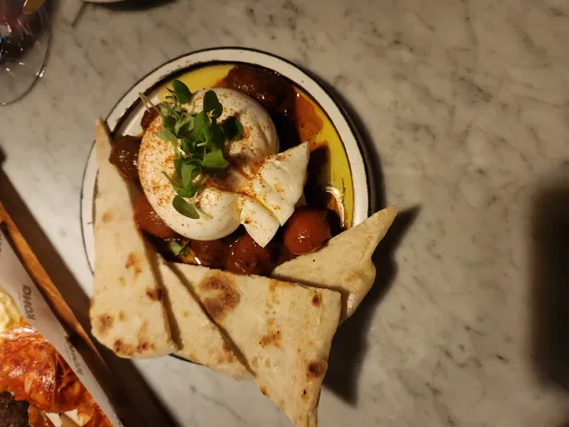 KONG | Contemporary Bistro
