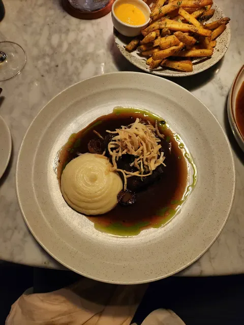 KONG | Contemporary Bistro