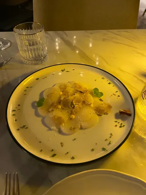 LÉON Brasserie