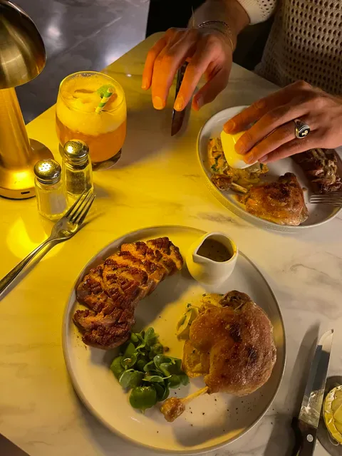 LÉON Brasserie