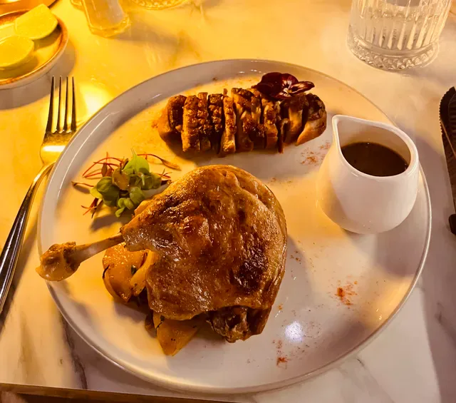 LÉON Brasserie