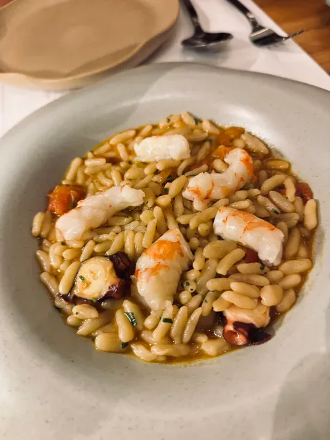 Mauri Restaurant