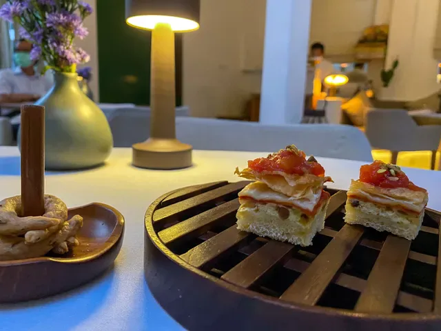 Mauri Restaurant