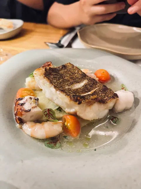 Mauri Restaurant