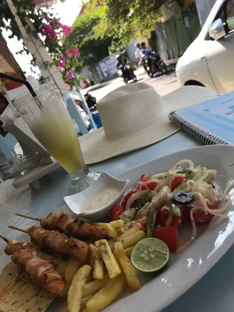 Milos warung souvlaki