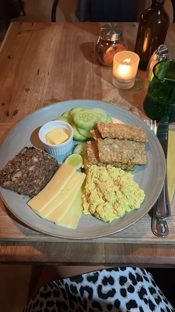 Motion Cafe Canggu | Healthy Foods & Meal Plans