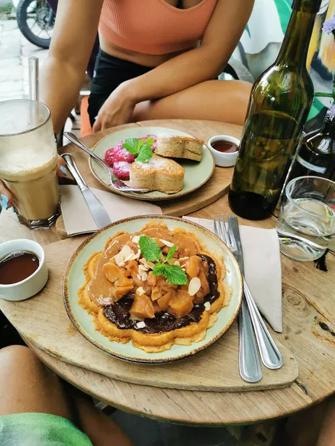 Motion Cafe Canggu | Healthy Foods & Meal Plans