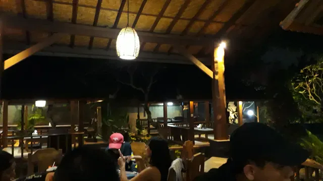 Nasi Ayam Kedewatan Ibu Mangku - Petitenget Seminyak