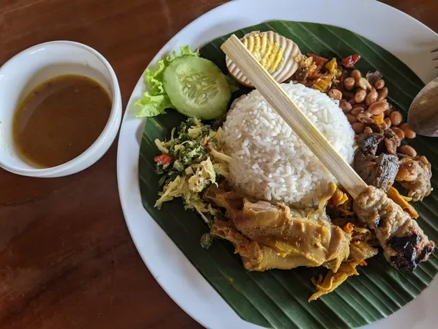 Nasi Ayam Kedewatan Ibu Mangku - Petitenget Seminyak