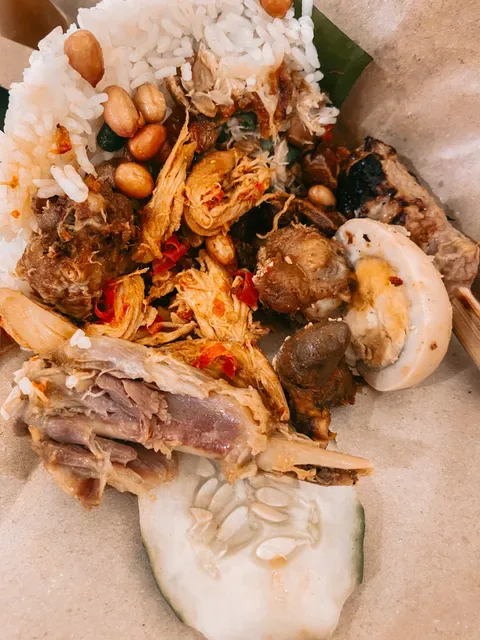 Nasi Ayam Kedewatan Ibu Mangku - Petitenget Seminyak