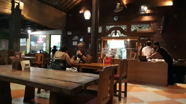 Nasi Ayam Kedewatan Ibu Mangku - Petitenget Seminyak