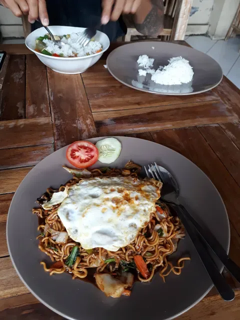 NELAYAN cafe & eatery