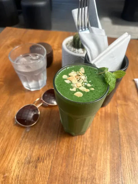NOURISH CAFE