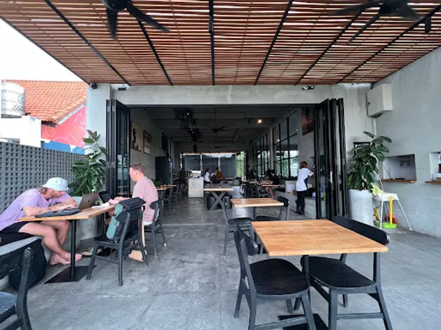 NOURISH CAFE