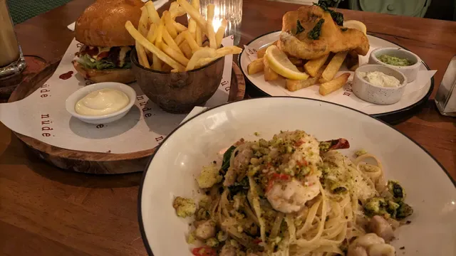 nüde cafe Berawa