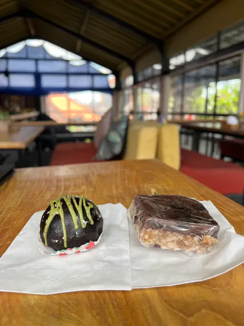Oka's Bakery & Cafe | Gluten Free Birthday Cake & Bread Canggu