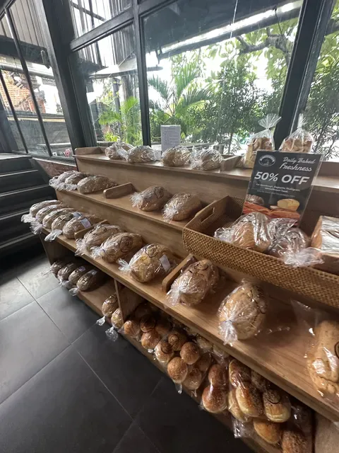 Oka's Bakery & Cafe | Gluten Free Birthday Cake & Bread Canggu
