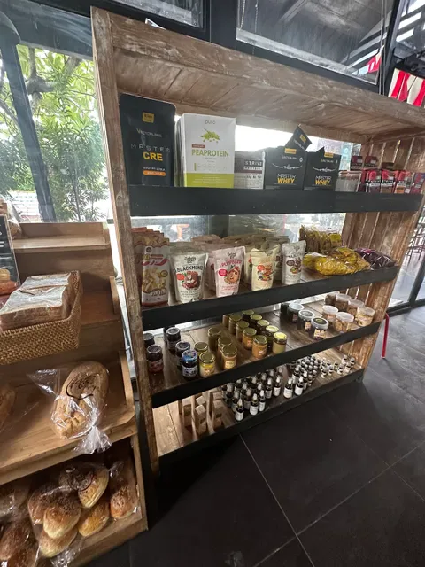 Oka's Bakery & Cafe | Gluten Free Birthday Cake & Bread Canggu