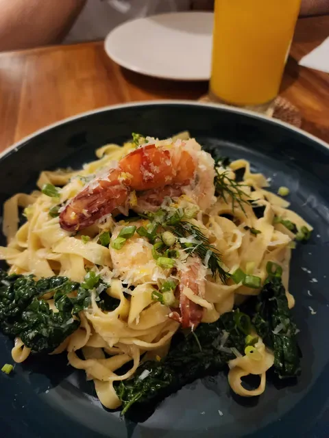 PADDLE Cafe & Bar