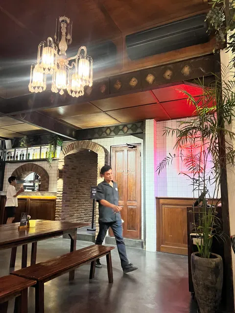 Revolver Canggu