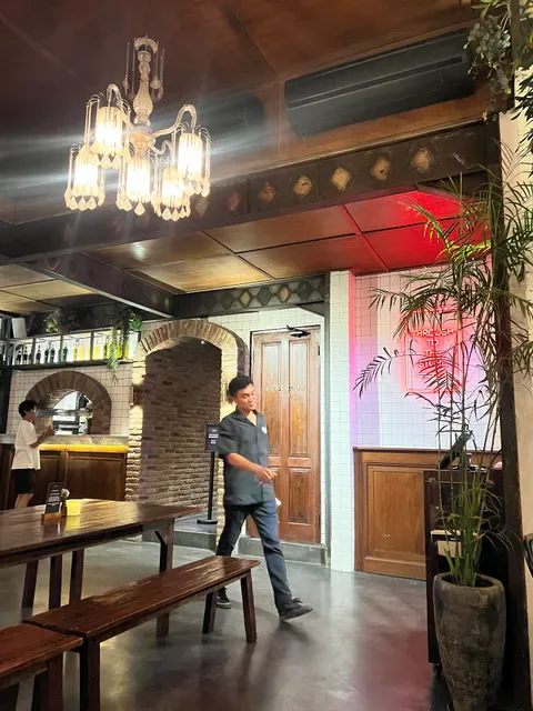 Revolver Canggu
