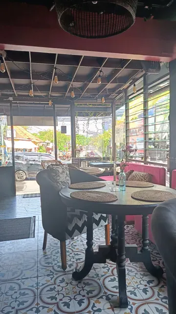 Rocklilly Warung Fusion Eatery