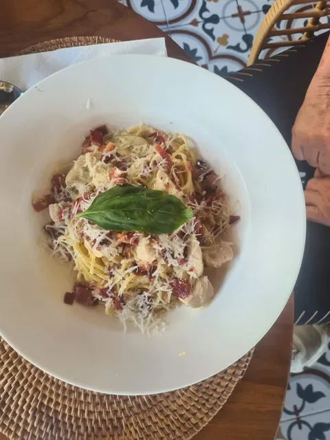 Rocklilly Warung Fusion Eatery